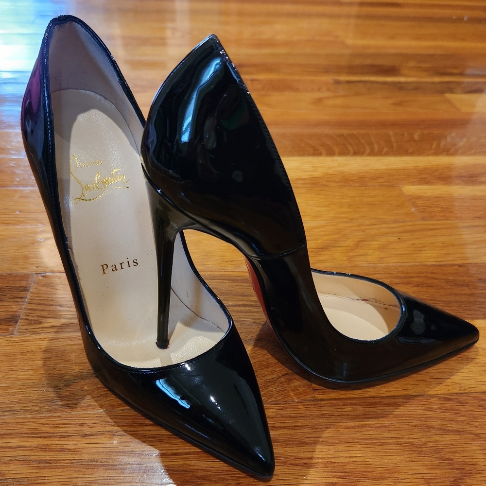 Authentic Christian Louboutin So Kate 120 Patent heels
